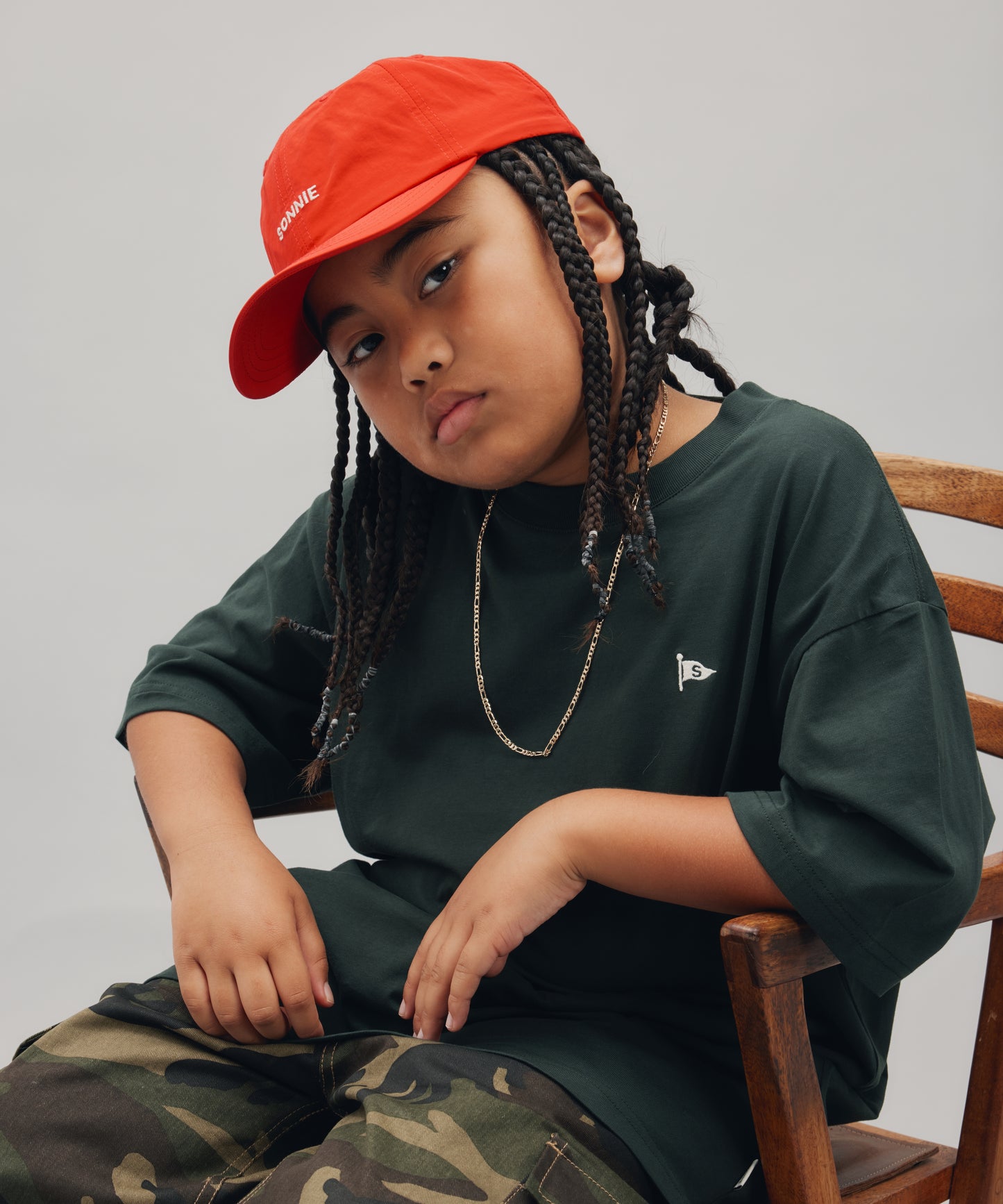 BOBBY TEE - FOREST GREEN