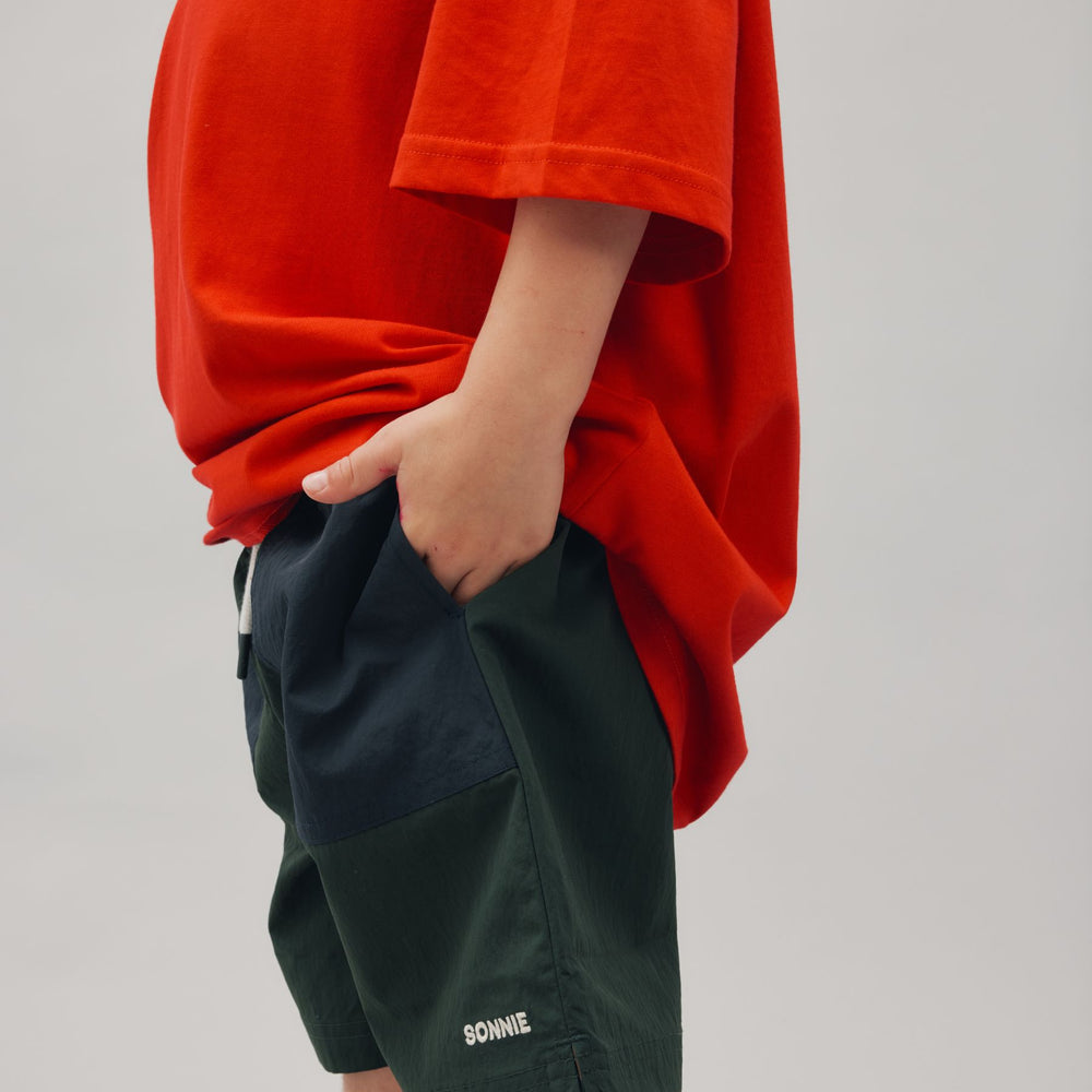 
                      
                        NYLON SPORTS SHORTS - FOREST GREEN / INK
                      
                    