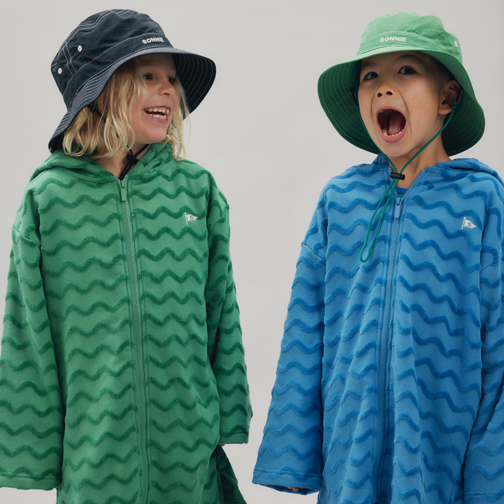 
                      
                        HOODED TOWEL - ELECTRIC BLUE
                      
                    