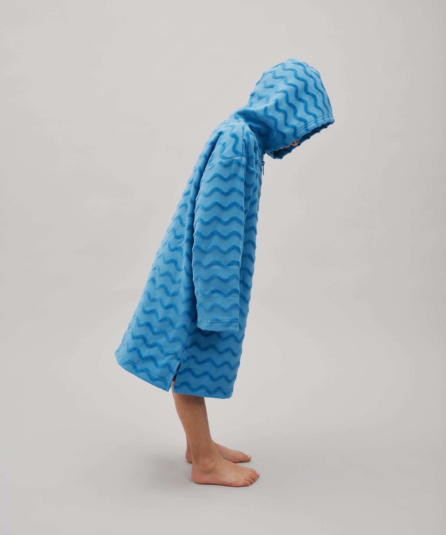HOODED TOWEL - ELECTRIC BLUE