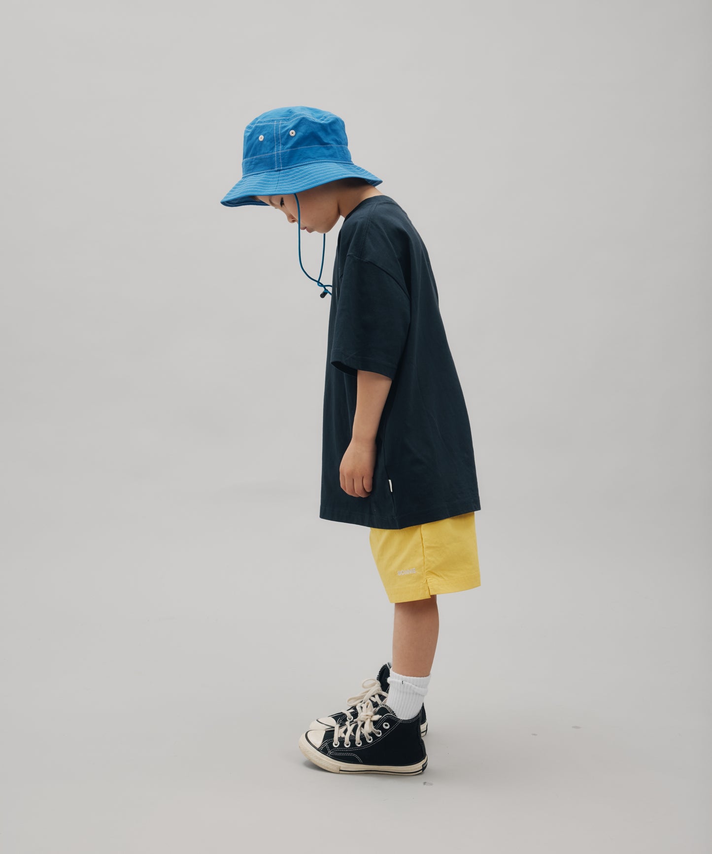 NYLON BUCKET HAT CONTRAST STITCHING - Electric Blue